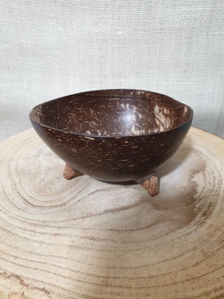 Cocos Bowl with 3 feet